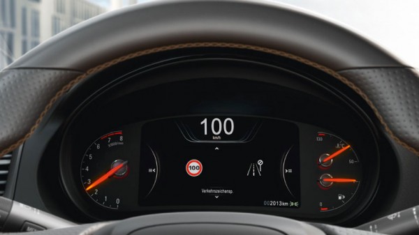 Opel Insignia Navi 900 Intellilink Test - 0