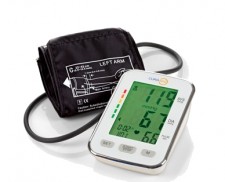 Test Aldi Curamed Oberarm-Blutdruckmessgerät