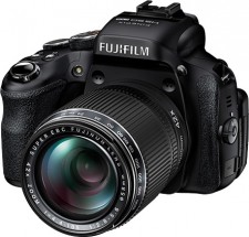 Test Bridgekameras mit Klappdisplay - Fujifilm FinePix HS50EXR 