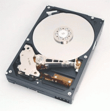Test Hitachi Deskstar HDT-722525DLA380