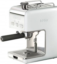 Test Kaffeemaschinen mit Milchschaumfunktion - Kenwood kMix ES020 