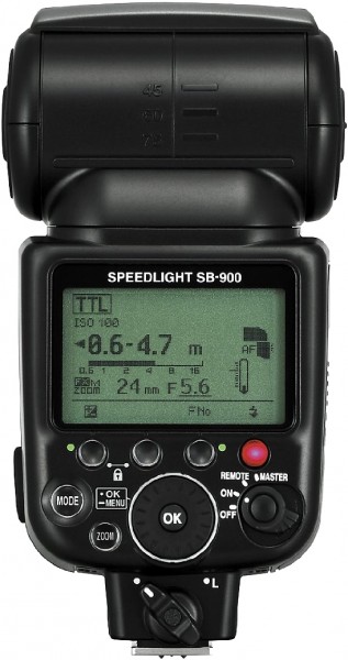 Nikon Speedlight SB-900 Test - 1