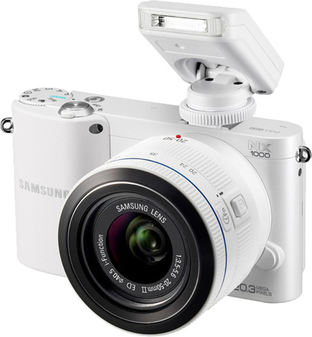 Samsung NX1000 Weiß Blitz