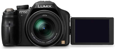 Panasonic Lumix DMC-FZ150 Frontansicht mit Display
