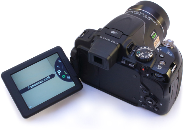 Nikon Coolpix P600 Klappmonitor